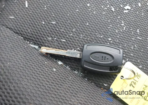 2012 Ford Focus Se z USA, uszkodzony, nr VIN 1FAHP3F22CL406055